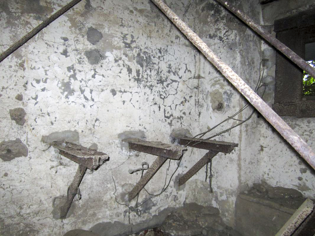 Ligne Maginot - KUBELMUEHLE 2 (AVANT POSTE) - (Blockhaus pour canon) - Supports dans chambre de tir AC 47 - gregfuchs