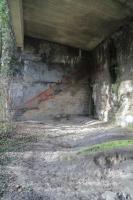 Ligne Maginot - SUNDHOUSE - (Stand de tir) - Massif récepteur, noter la limite du remblais de protection matérialisée par une ligne rouge