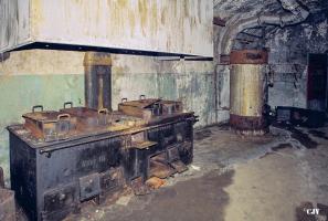 Ligne Maginot - PETIT REDERCHING - (Abri) - La cuisine
Cuisinière à charbon François-Vaillant