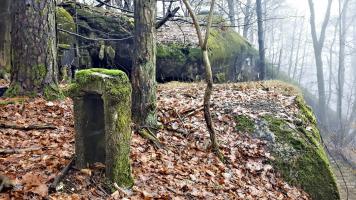 Ligne Maginot - HOCHWALD C6 - (Casemate d'infanterie) - Le support d'un poteau pour l'alimentation électrique extérieure de la casemate