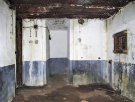 Ligne Maginot - HOCHWALD C3 - (Casemate d'infanterie - double) - Chambre de tir basse, accès au projecteur