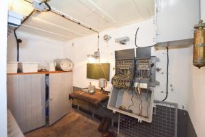 Tourisme Maginot - ANCIENNE REDOUTE - (Abri) - Le coté PC - Central téléphonique.