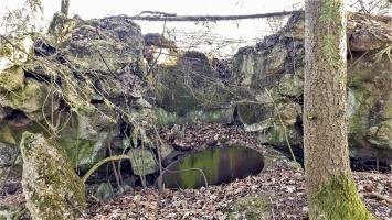 Ligne Maginot - SCHMELZBACH EST - (Casemate d'infanterie - double) - La cloche GFM ferraillée coté Est