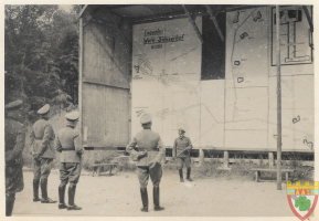 Ligne Maginot - SIMSERHOF - (Ouvrage d'artillerie) - Présentation du Simserhof via un plan géant devant l'entrée des munitions.