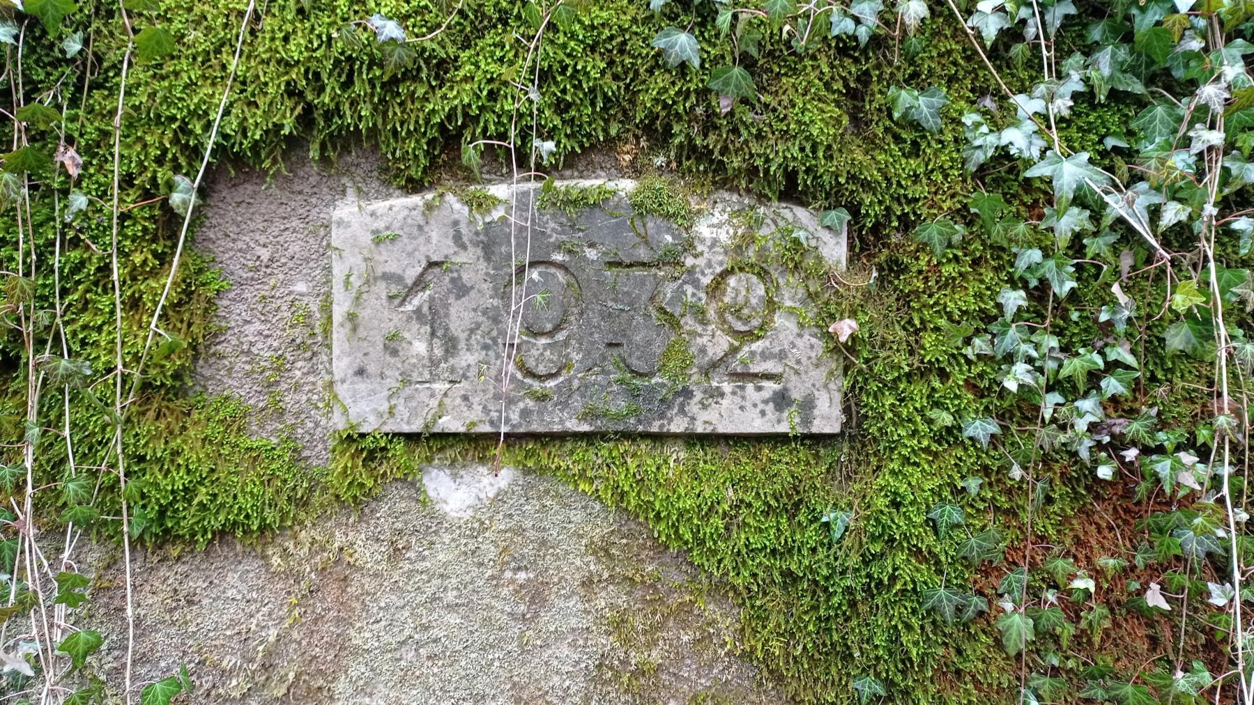 Ligne Maginot - FREUDENBERG (QUARTIER SCHIESSECK - I/37° RIF) - (Abri) - Cartouche '1932' au-dessus de l'entrée - Baptiste GAUDIN