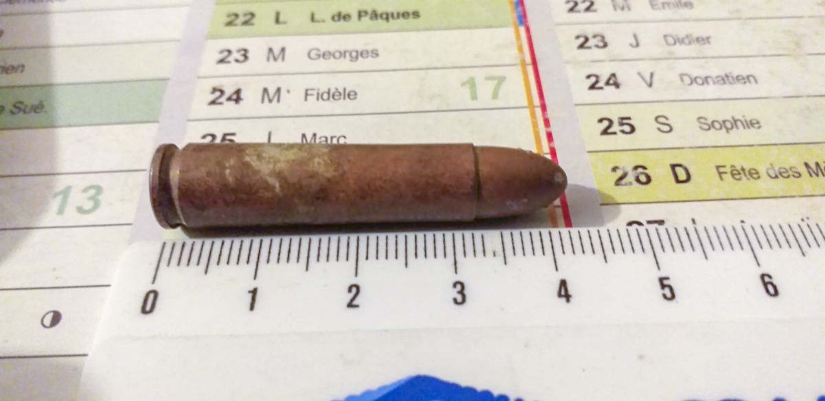Ligne Maginot - MAISON FORESTIERE de RITTERSHOFFEN 5 (Cuve pour arme d'infanterie) - Munition trouvée lors du dégagement de la plateforme (U.S calibre 30 7.62x33 pour carabine M1)
