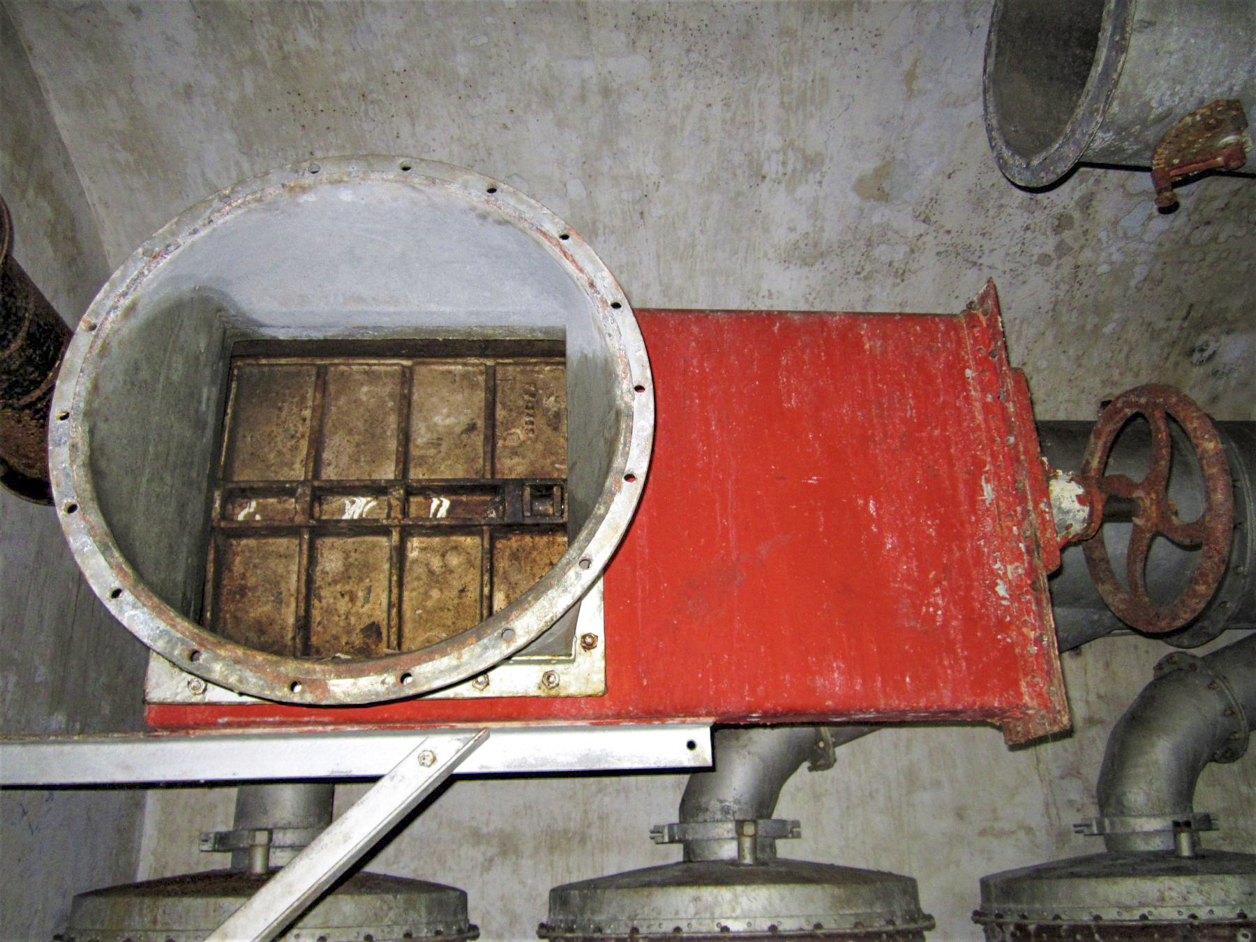 Ligne Maginot - PETIT REDERCHING - (Abri) - Salle des filtres
Vanne