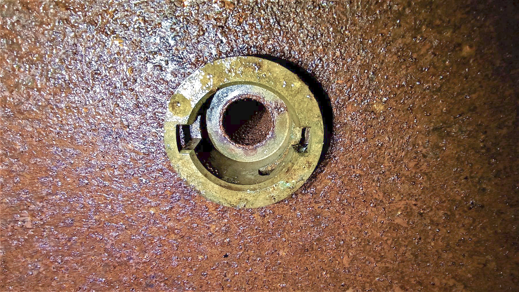 Ligne Maginot - PETIT REDERCHING - (Abri) - Bague de fixation pour périscope de la cloche GFM
