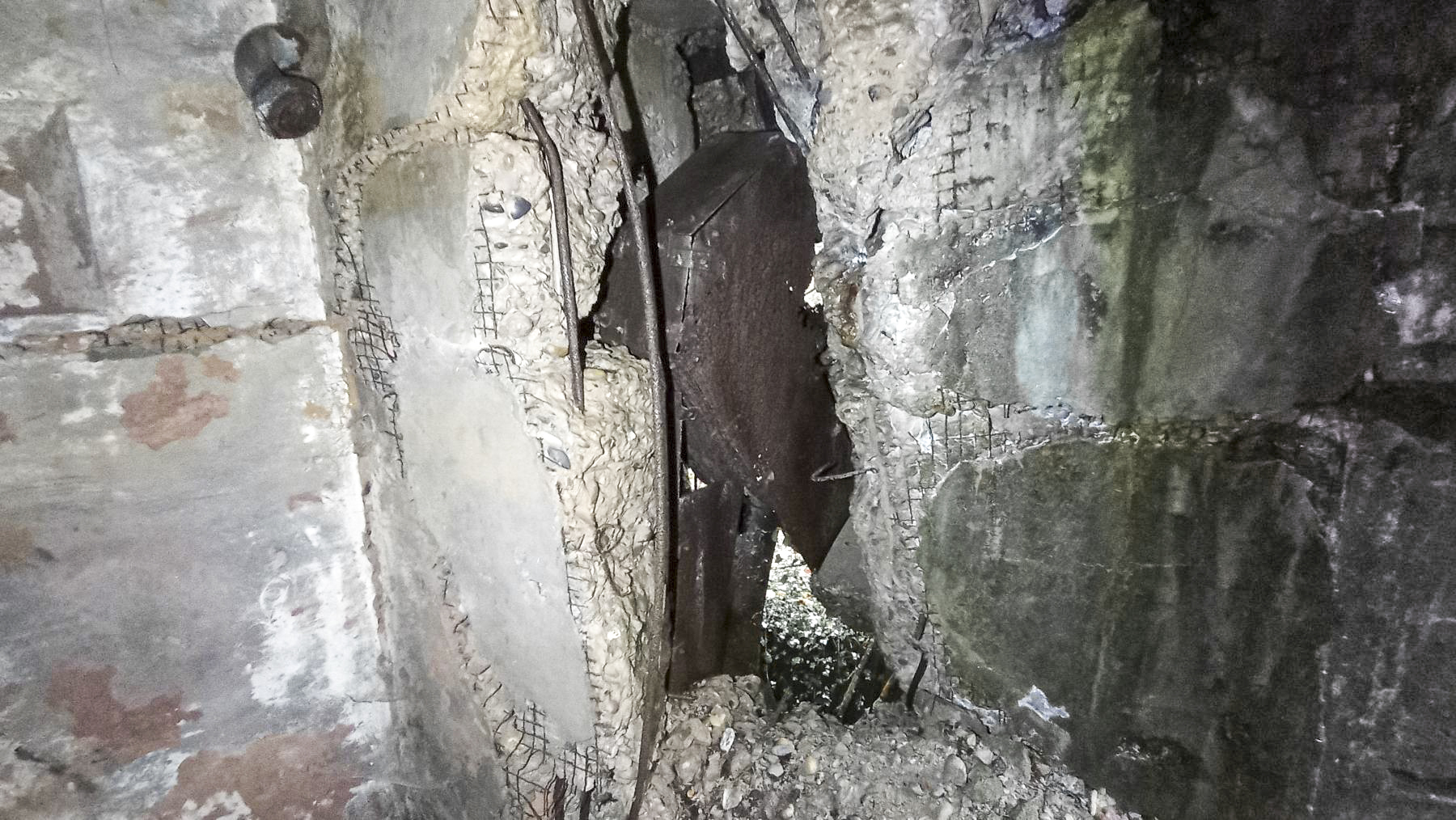 Ligne Maginot - HOCHWALD C9 - (Casemate d'infanterie) - Tuyau aéraulique