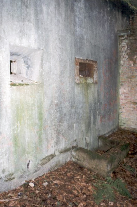 Ligne Maginot - SOUFFLENHEIM (Stand de tir) - Créneau de cloche GFM et trémie n°1