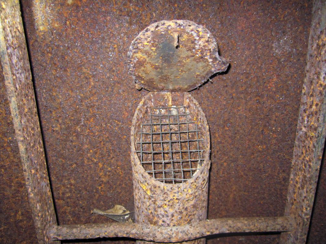 Ligne Maginot - SOUFFLENHEIM (II / 23° RIF) - (Abri) - Conduit de ventilation de la cloche GFM (ouvert)