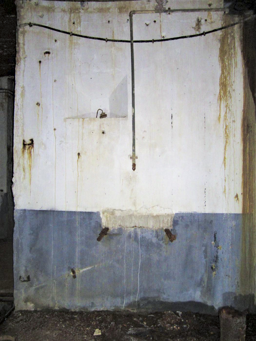 Ligne Maginot - HOCHWALD C3 - (Casemate d'infanterie - double) - Chambre de repos pour 8 hommes, emplacement d'un lavabo