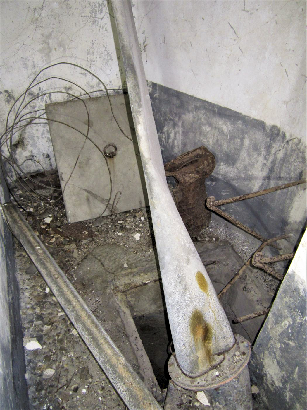 Ligne Maginot - HOCHWALD C1 - (Casemate d'infanterie) - Puits ?