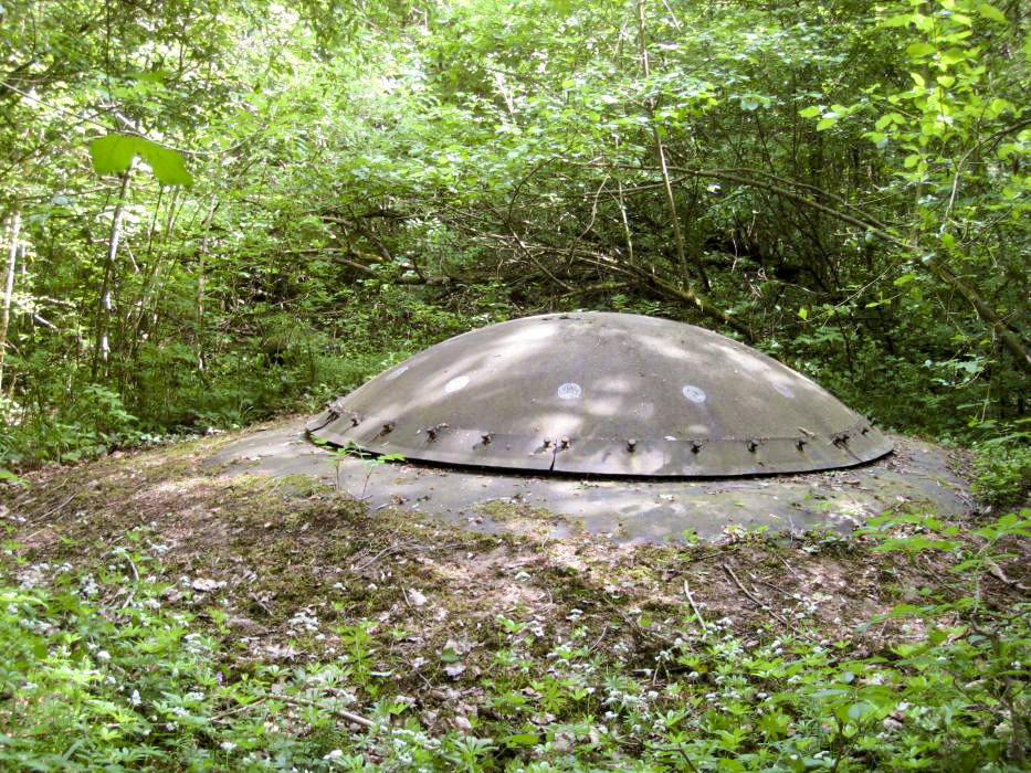 Ligne Maginot - LATIREMONT - A3 - (Ouvrage d'artillerie) - Bloc 3
La tourelle mitrailleuse