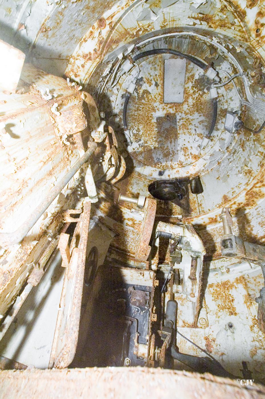 Ligne Maginot - LATIREMONT - A3 - (Ouvrage d'artillerie) - Bloc 2
Tourelle des mitrailleuses