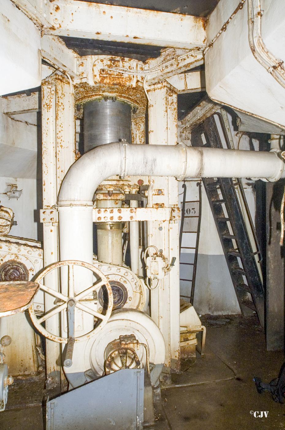 Ligne Maginot - LATIREMONT - A3 - (Ouvrage d'artillerie) - Bloc 3 - Lia VERMEULEN