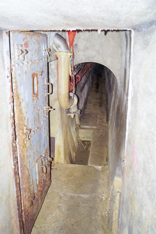 Ligne Maginot - LATIREMONT - A3 - (Ouvrage d'artillerie) - Début de l'égout visitable
