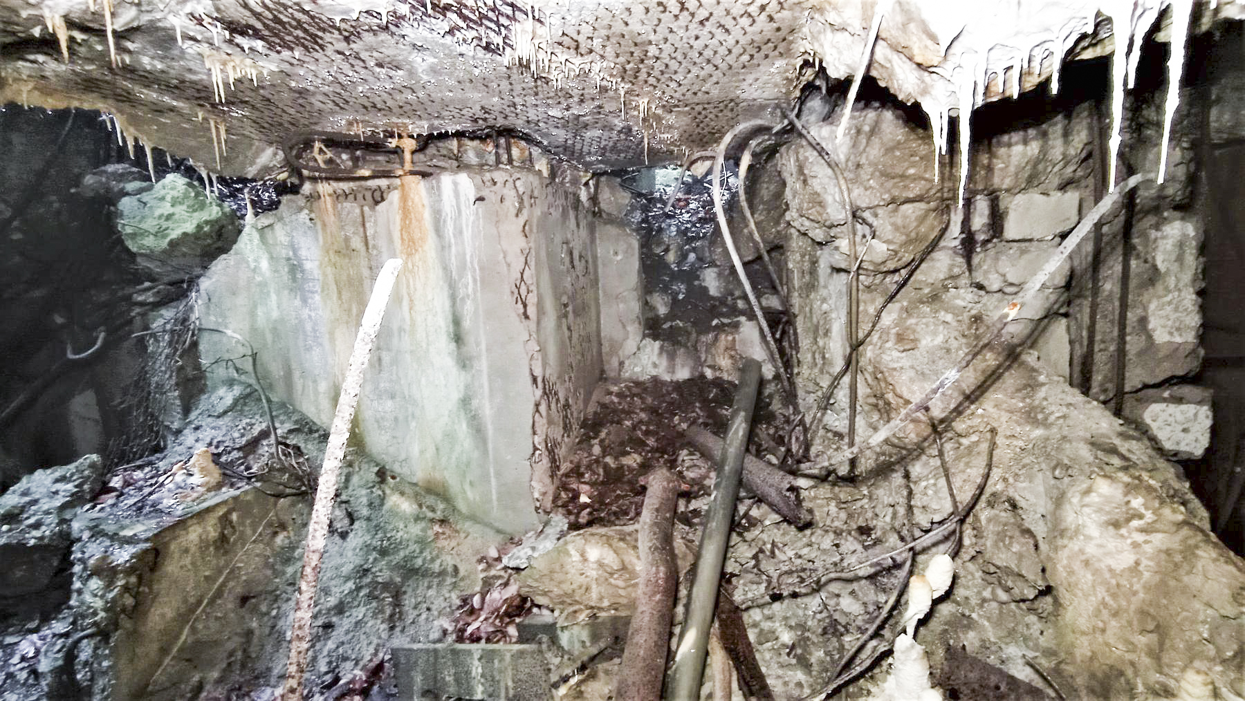 Ligne Maginot - HOCHWALD C7 - (Casemate d'infanterie) - Caponnière de protection de l'entrée - Baptiste Gaudin