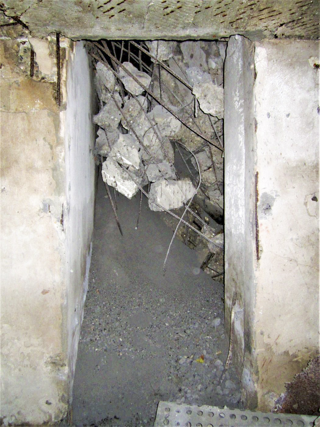 Ligne Maginot - SCHMELZBACH EST - (Casemate d'infanterie - double) - Entrée du local du groupe électrogène