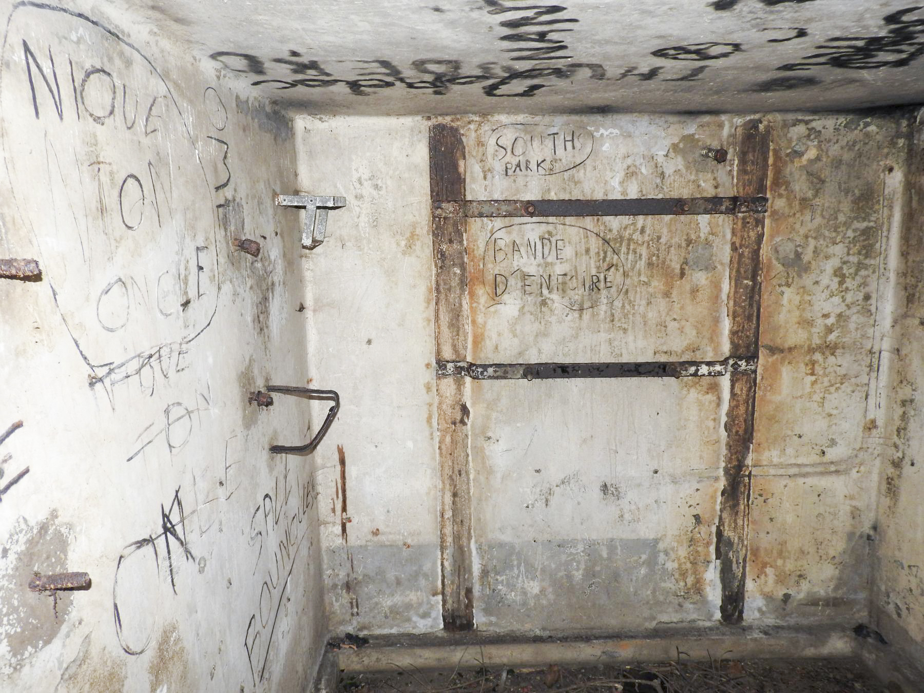 Ligne Maginot - D2 - (Chambre de coupure - Avec central) - L'intérieur - STENGER Mathieu