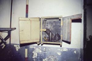 Ligne Maginot - BUCHHOLZBERG (I / 79° RIF) - (Abri) - Coffrets de rangement en bois
Visite fin 90 avec la BA901