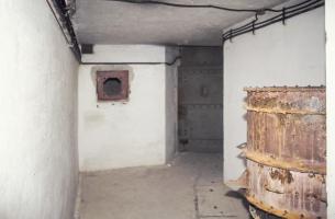 Ligne Maginot - CROUPE DU RESERVOIR - (Abri actif) - L'entrée
Visite en 1991 avec Génie de Nice