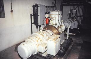 Ligne Maginot - CROUPE DU RESERVOIR - (Abri actif) - Les deux moteurs
Visite en 1991 avec Génie de Nice