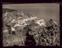 Ligne Maginot - SAINTE AGNES (SAG) - EO9 - (Ouvrage d'artillerie) - L'ouvrage avec sa route d'accès aux blocs Sud en cours de construction et le tracé du plan incliné pour le funiculaire du bloc Nord, au dessus du cimetière.