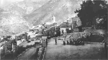 Ligne Maginot - SAINTE AGNES (SAG) - EO9 - (Ouvrage d'artillerie) - Extrait panoramique: entrée du fort avec guérite