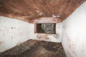 Ligne Maginot - INGWILLER - GEBIRGSWALD (RFL ET/OU 43° CAF) - (PC de Région Fortifiée) - Une des alvéoles communiquant à l'extérieur