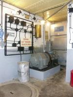 Ligne Maginot - DAMBACH NORD - NEUNHOFFEN SUD-EST - (Casemate d'infanterie - Double) - Un groupe électrogène CLM 1 PJ 65 installé lors de la restauration. 
La casemate était dépourvue de groupe électrogène en 1940.