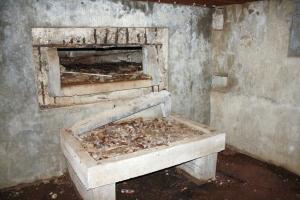 Ligne Maginot - DAMBACH SCIERIE - (Blockhaus pour arme infanterie) - Chambre de  tir nord
Embrasure pour canon de 25mm AC Mle 34 ou 37, en couverture du barrage de la casemate de Neunhoffen.