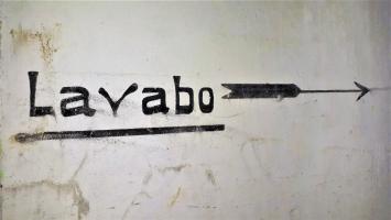 Ligne Maginot - HOFFEN - (Abri) - Inscription lavabo dans le couloir coté Nord