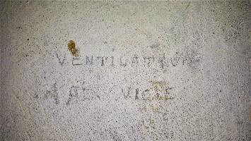 Ligne Maginot - HOFFEN - (Abri) - Inscription 'ventilateur air vicié'