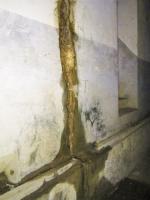 Ligne Maginot - HOFFEN - (Abri) - L'abri fissuré en son milieu dans le couloir avant