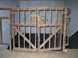 Ligne Maginot - FREUDENBERG (QUARTIER SCHIESSECK - I/37° RIF) - (Abri) - Palier du coffre Est
Portillon pour la manutention