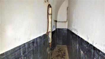 Ligne Maginot - FREUDENBERG (QUARTIER SCHIESSECK - I/37° RIF) - (Abri) - Couloir d'accès à l'égout et arrivée de câbles