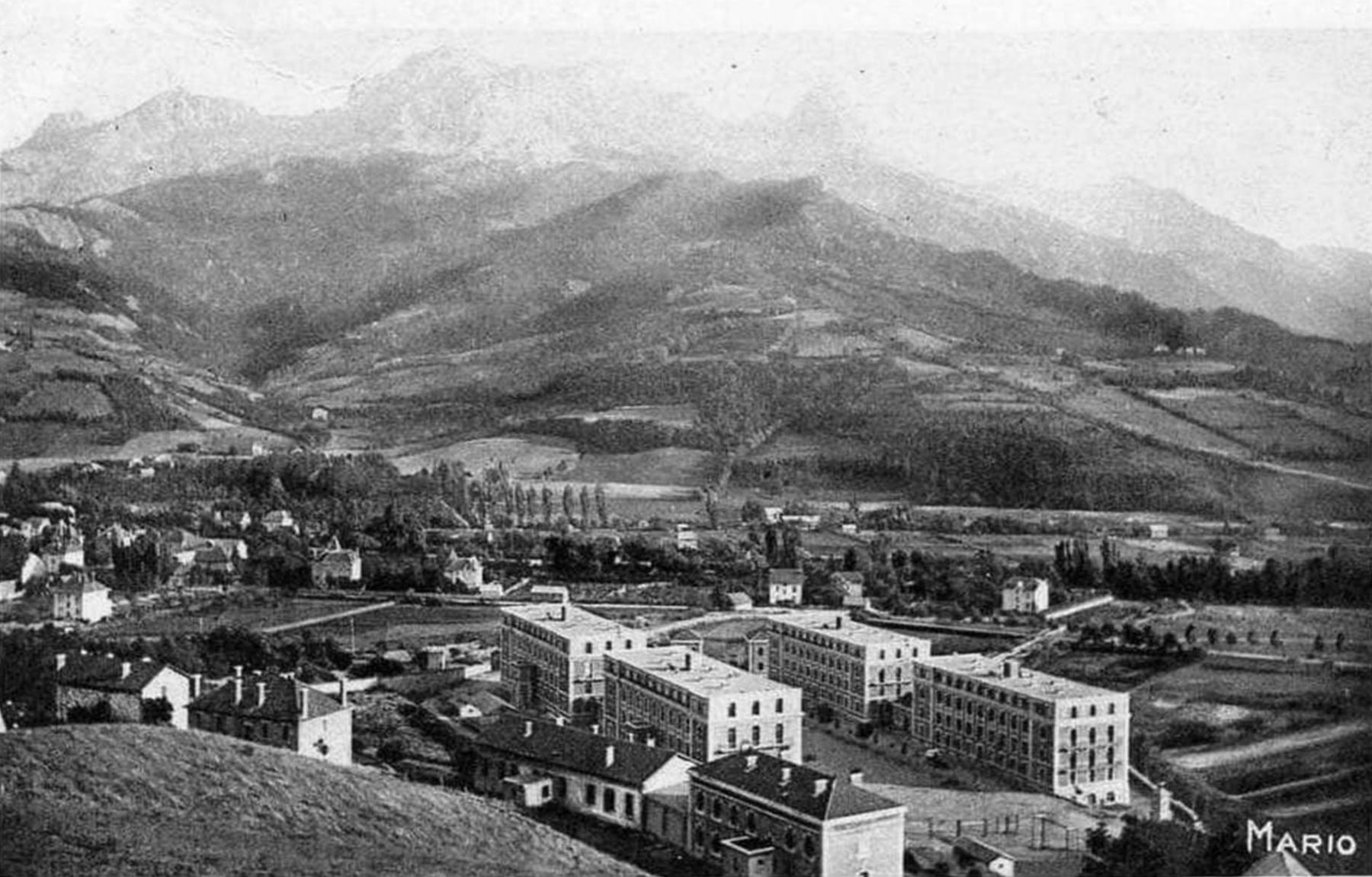 Ligne Maginot - CASERNE JACQUEMOT (QUARTIER CRAPLET - 15° BCA) - (Casernement) - Vue d'ensemble
carte postale