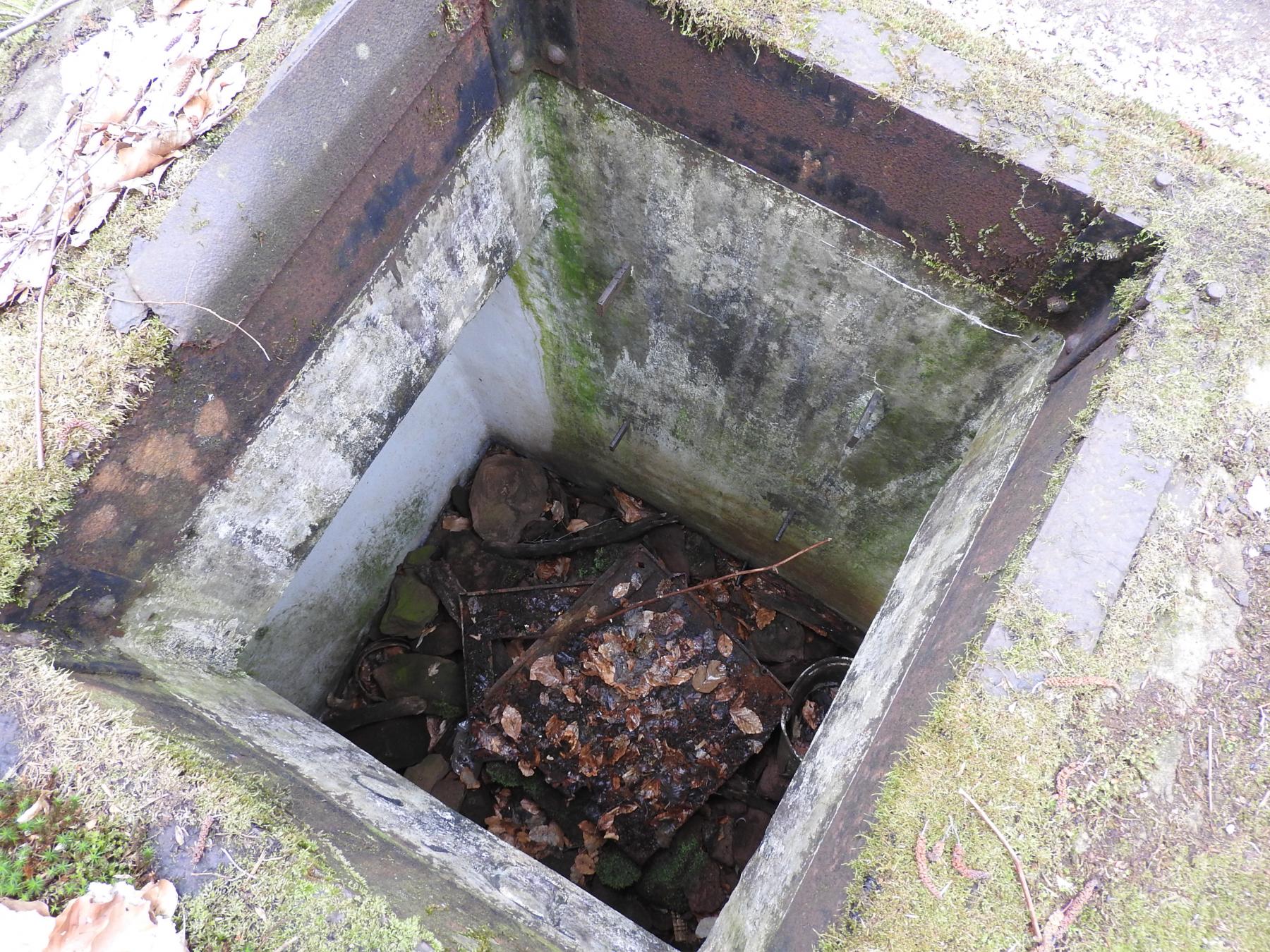 Ligne Maginot - D'2 - (Chambre de coupure) - On accède directement dans le local de coupure - STENGER Mathieu