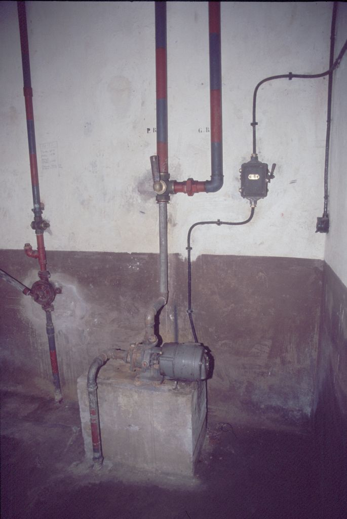 Ligne Maginot - BUCHHOLZBERG (I / 79° RIF) - (Abri) - Pompes
Visite fin 90 avec la BA901
