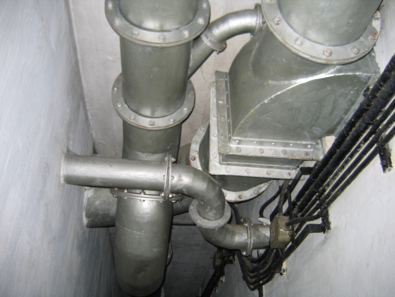 Ligne Maginot - BUCHHOLZBERG (I / 79° RIF) - (Abri) - Conduits de ventilation
Visite fin 90 avec la BA901 - ammagsdr