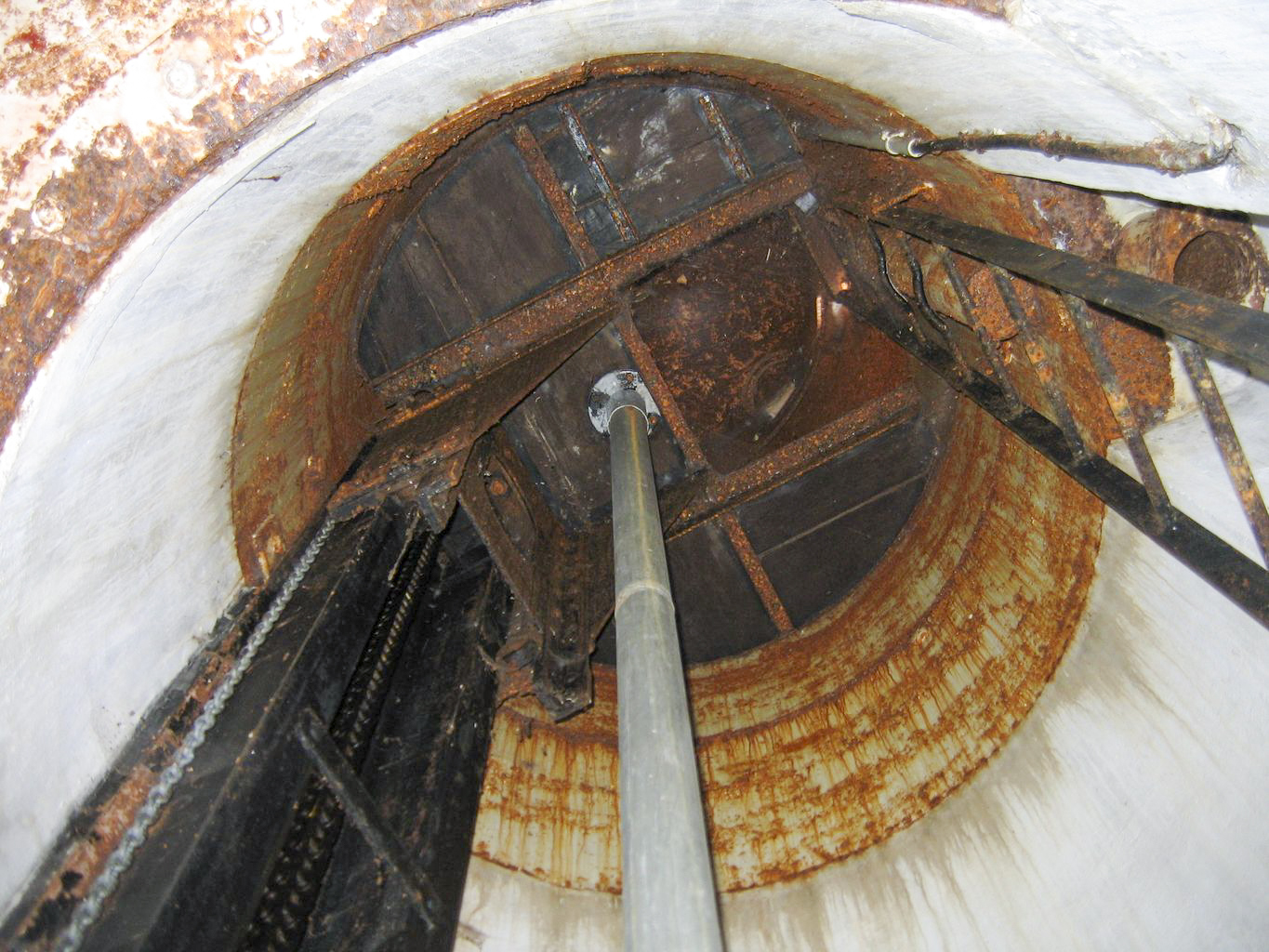 Ligne Maginot - BUCHHOLZBERG (I / 79° RIF) - (Abri) - Cloche GFM Ouest
Visite fin 90 avec la BA901