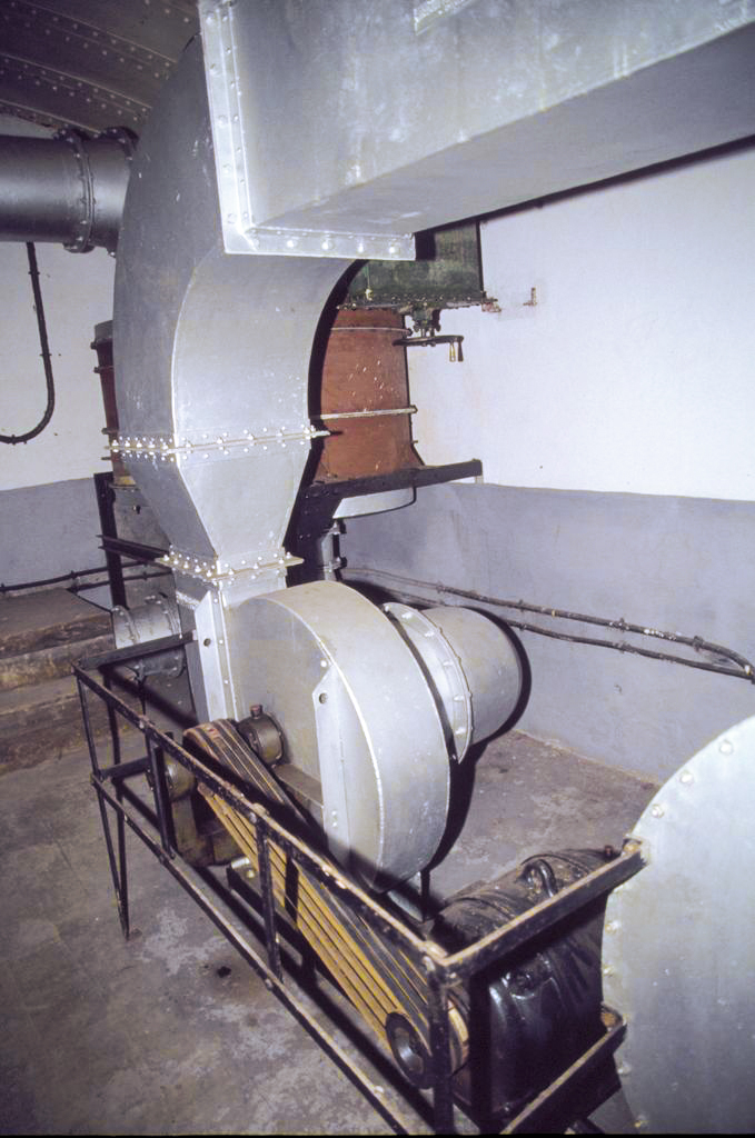 Ligne Maginot - BUCHHOLZBERG (I / 79° RIF) - (Abri) - Ventilateur air gazé
Visite fin 90 avec la BA901