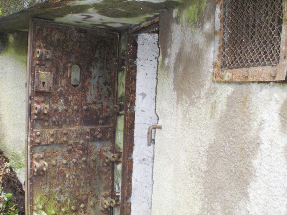 Ligne Maginot - GUNSTHAL COL EST - (Blockhaus pour arme infanterie) - La porte blindée de l'entrée