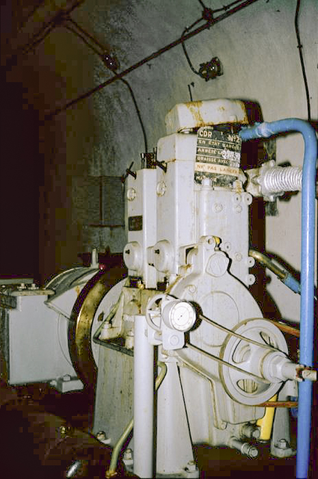Ligne Maginot - CROUPE DU RESERVOIR - (Abri actif) - L'usine électrique
Groupe électrogène à moteur BAUDOUIN DB2