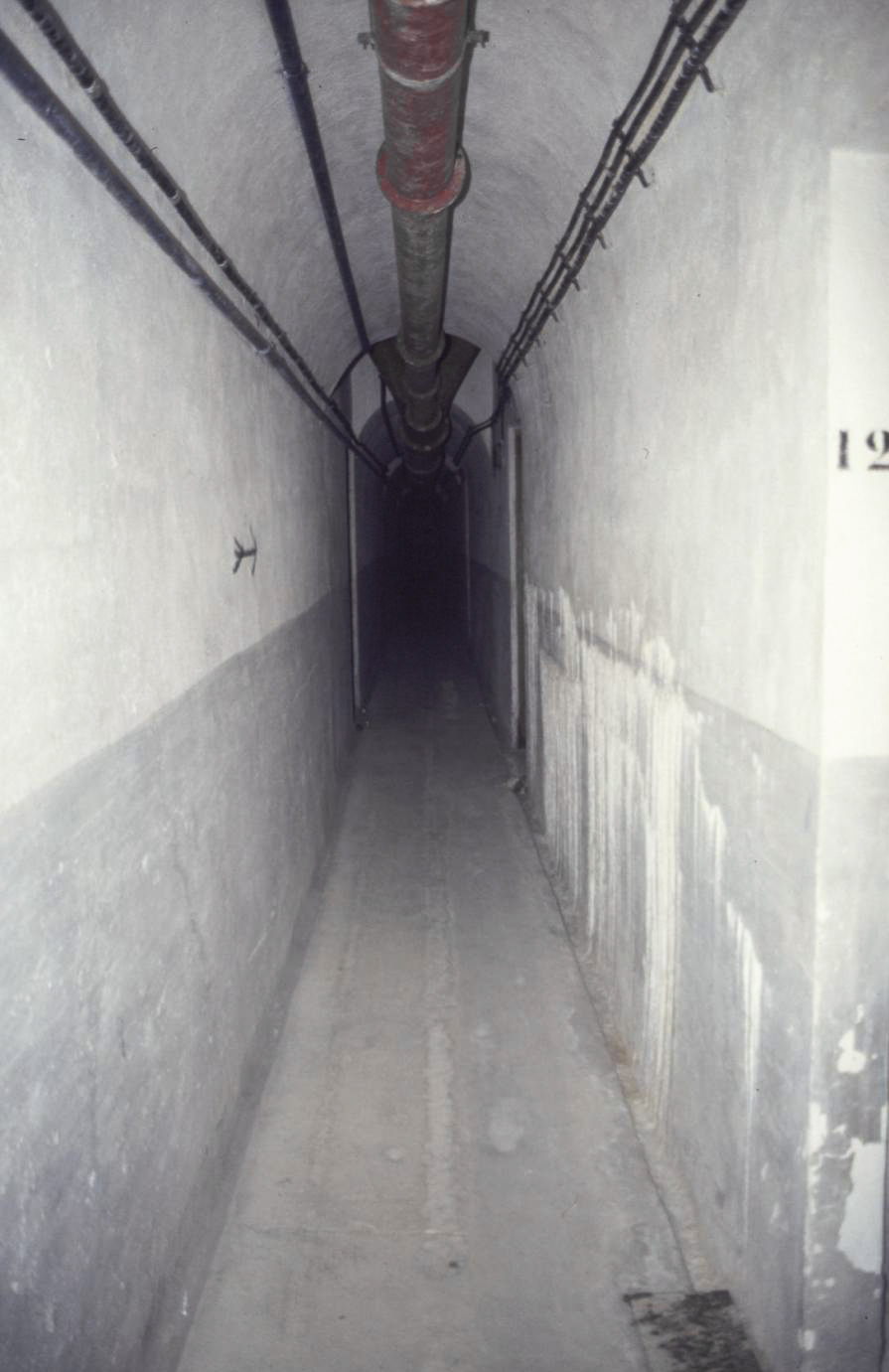 Ligne Maginot - CROUPE DU RESERVOIR - (Abri actif) - Couloir
Visite en 1991 avec Génie de Nice