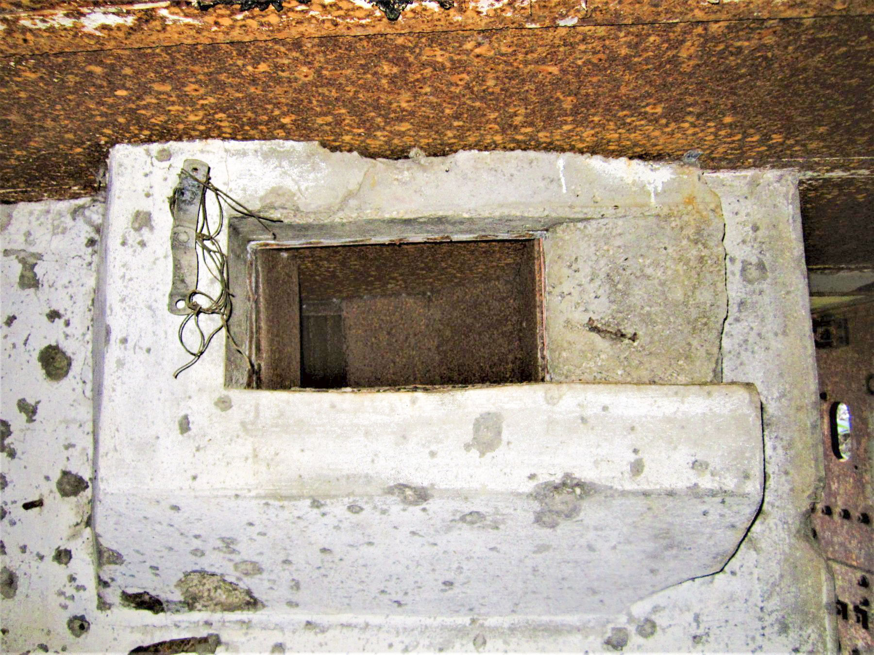 Ligne Maginot - GUNSTHAL COL EST - (Blockhaus pour arme infanterie) - Prise d'air