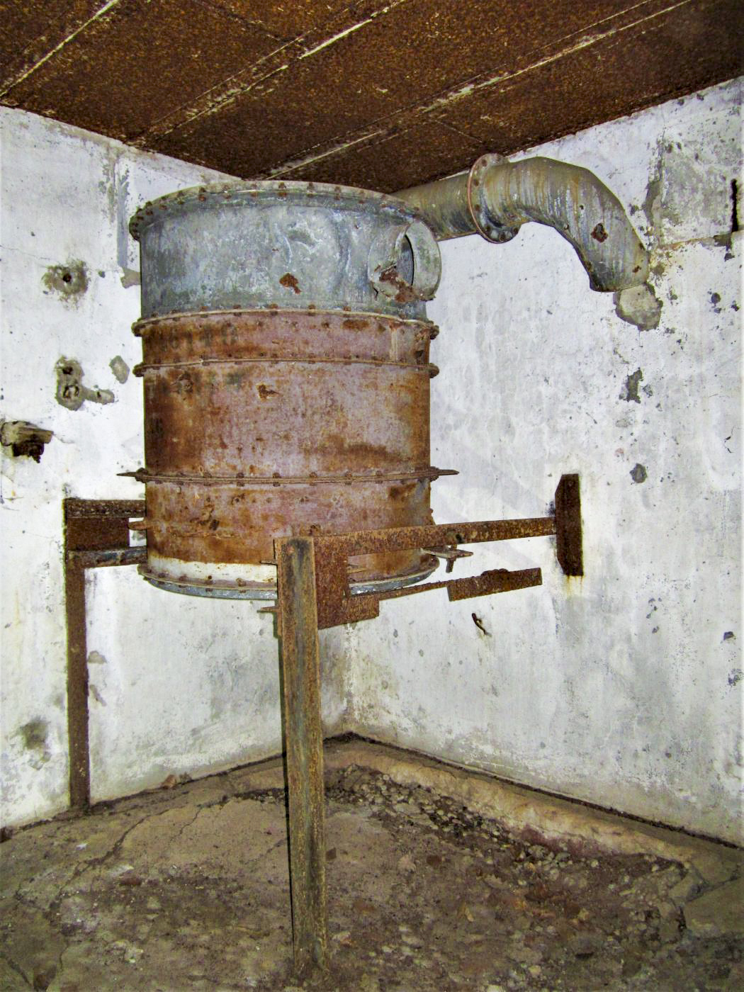 Ligne Maginot - GUNSTHAL FERME OUEST - (Blockhaus pour arme infanterie) - Filtre du système de ventilation