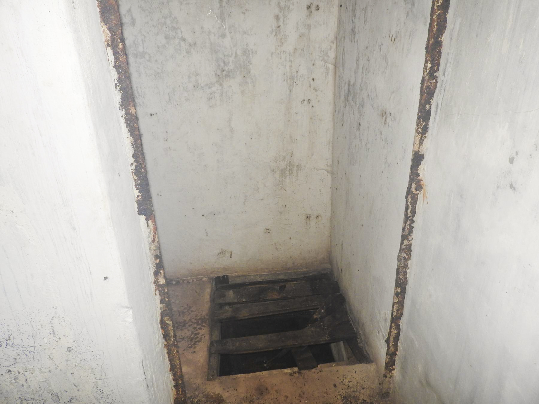 Ligne Maginot - C2 - (Chambre de coupure) - 
