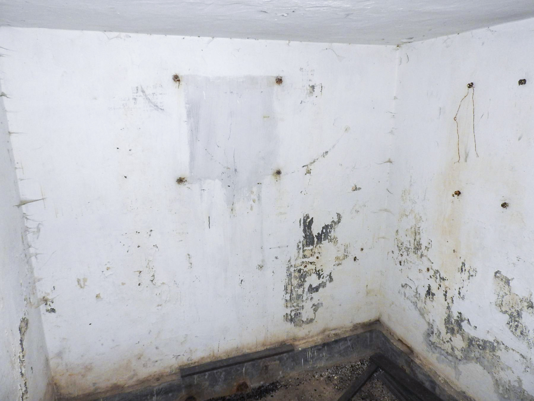Ligne Maginot - C3 - (Chambre de coupure) - L'intérieur de la chambre de coupure